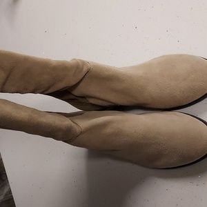 Lucky leather boots 11